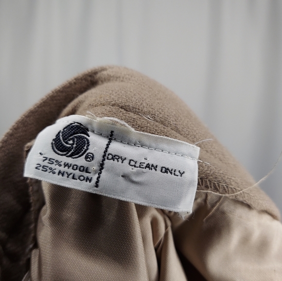 Tailored By Handmacher 60's Skirt Suit Set XS/S 10 Beige Button Velour High Neck - Picture 14 of 16